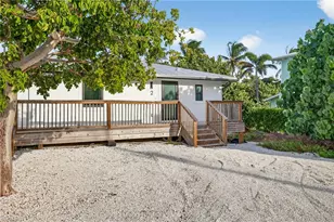 1171 Seagrape Ln, Sanibel, FL 33957 - Photo 1