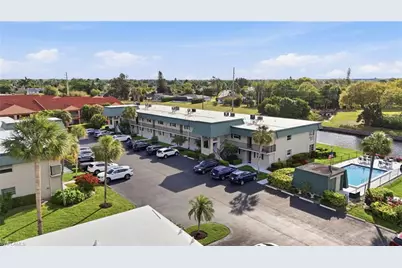 600 Valley Stream Dr #F9, Naples, FL 34113 - Photo 5