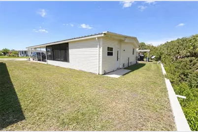 26110 Princess Ln, Bonita Springs, FL 34135 - Photo 23