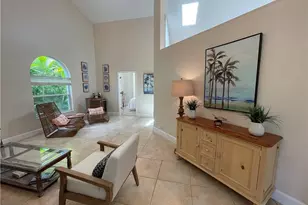25260 Bay Cedar Dr, Bonita Springs, FL 34134 - Photo 11