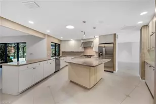 13024 Valewood Dr, Naples, FL 34119 - Photo 11