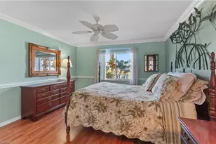 515 Gabriel Cir, Naples, FL 34104 - Photo 13