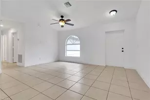 190 15th St SW, Naples, FL 34117 - Photo 5