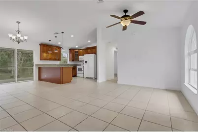 190 15th St SW, Naples, FL 34117 - Photo 9