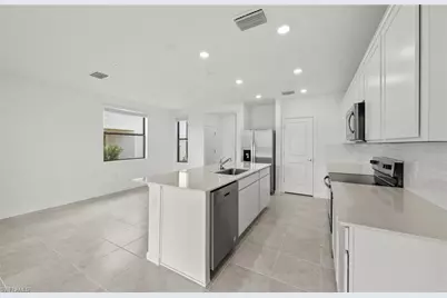 1572 Lake Jessup Cir, Cape Coral, FL 33909 - Photo 11