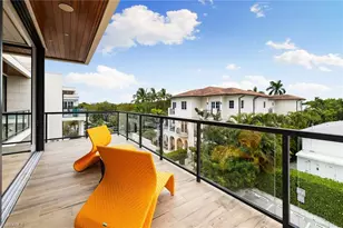 495 5th St S, Naples, FL 34102 - Photo 31