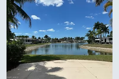 1343 Amethyst Lake Ln, Naples, FL 34114 - Photo 7