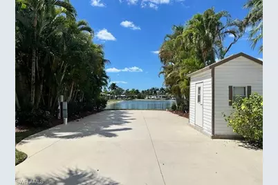 1343 Amethyst Lake Ln, Naples, FL 34114 - Photo 9