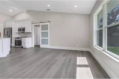 270 Madison Dr, Naples, FL 34110 - Photo 7