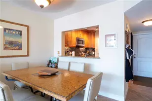 805 River Point Dr, Naples, FL 34102 - Photo 13