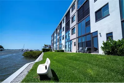 805 River Point Dr #103C, Naples, FL 34102 - Photo 7