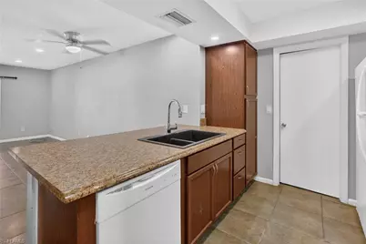 1413/1415 SE 23rd Pl, Cape Coral, FL 33990 - Photo 7