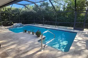 373 Fox Den Cir, Naples, FL 34104 - Photo 15