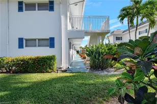 750 Mooring Ln, Naples, FL 34102 - Photo 25