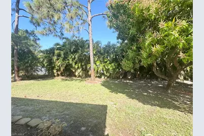 8137 Pelican Rd, Fort Myers, FL 33967 - Photo 21