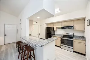 4650 St Croix Ln, Naples, FL 34109 - Photo 7