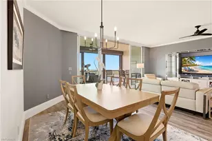 425 Cove Tower Dr, Naples, FL 34110 - Photo 17