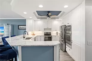 425 Cove Tower Dr, Naples, FL 34110 - Photo 13