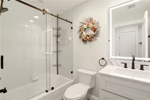 425 Cove Tower Dr, Naples, FL 34110 - Photo 27