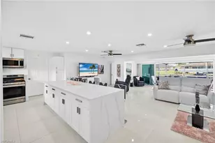 1722 SE 28th St, Cape Coral, FL 33904 - Photo 11