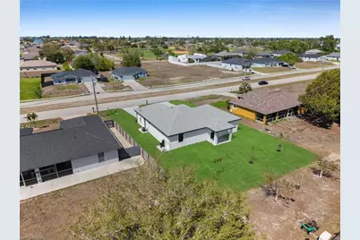 921 Chiquita Blvd N, Cape Coral, FL 33993 - Photo 43