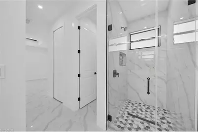 921 Chiquita Blvd N, Cape Coral, FL 33993 - Photo 25