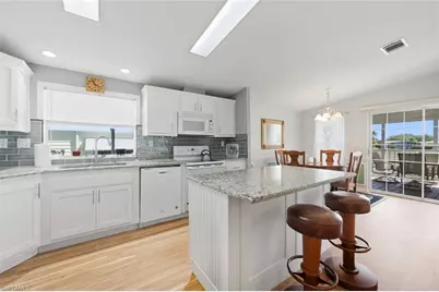 550 Charlemagne Blvd, Naples, FL 34112 - Photo 7