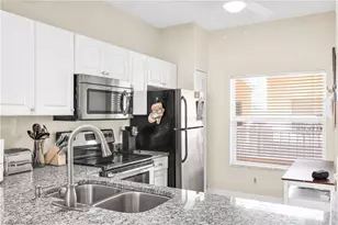 1044 Woodshire Ln, Naples, FL 34105 - Photo 13