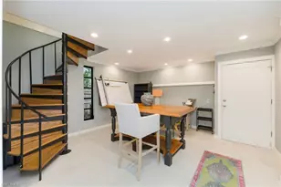 1225 Sandpiper St, Naples, FL 34102 - Photo 19