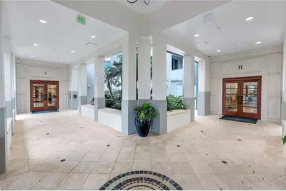 295 Grande Way #T 03, Naples, FL 34110 - Photo 5