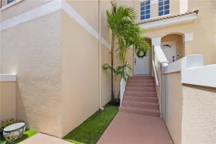 8365 Excalibur Cir, Naples, FL 34108 - Photo 29