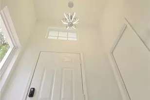 687 Grove Dr, Naples, FL 34120 - Photo 7