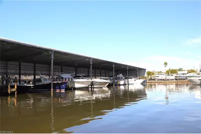 705 11th St S, Naples, FL 34102 - Photo 1