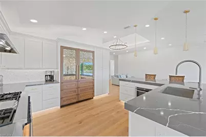 1836 Harbor Ln, Naples, FL 34104 - Photo 11