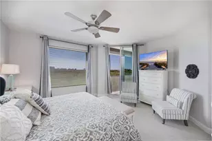 425 Cove Tower Dr, Naples, FL 34110 - Photo 9