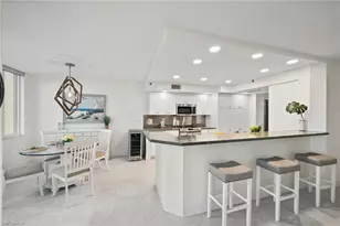 5550 Heron Point Dr, Naples, FL 34108 - Photo 9