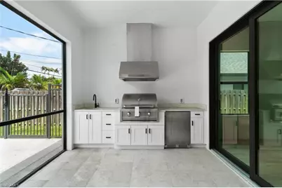 833 91st Ave N, Naples, FL 34108 - Photo 15