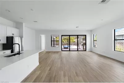 833 91st Ave N, Naples, FL 34108 - Photo 5