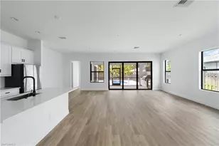 833 91st Ave N, Naples, FL 34108 - Photo 5