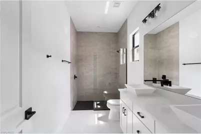 833 91st Ave N, Naples, FL 34108 - Photo 7