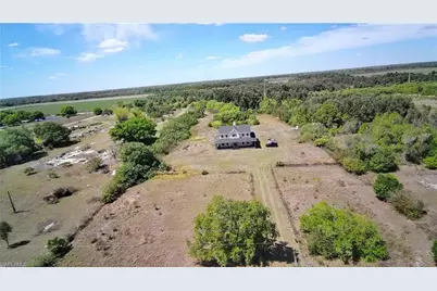 13260 Sleepy Hollow Ln, Fort Myers, FL 33913 - Photo 5