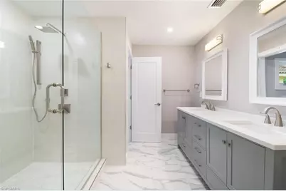 1130 5th St S #B, Naples, FL 34102 - Photo 9