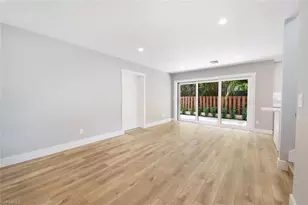 1130 5th St S, Naples, FL 34102 - Photo 3