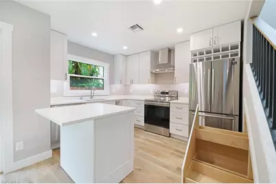 1130 5th St S #B, Naples, FL 34102 - Photo 11