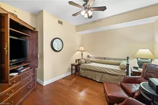 4650 Yacht Harbor Dr, Naples, FL 34112 - Photo 19