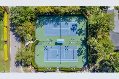 8700 Ibis Cove Cir, Naples, FL 34119 - Photo 27