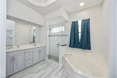 8700 Ibis Cove Cir, Naples, FL 34119 - Photo 11