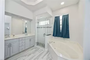 8700 Ibis Cove Cir, Naples, FL 34119 - Photo 11