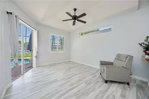 8700 Ibis Cove Cir, Naples, FL 34119 - Photo 7