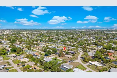 2366 Woodland Ter, Fort Myers, FL 33907 - Photo 15